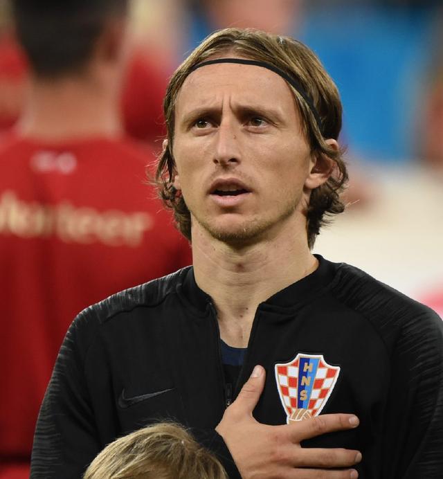 亚足联官网：上海海港卫冕中超冠军，却在亚洲赛场举步维艰